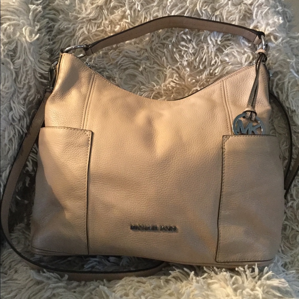 Authentic Michael Kors Spring shoulder bag